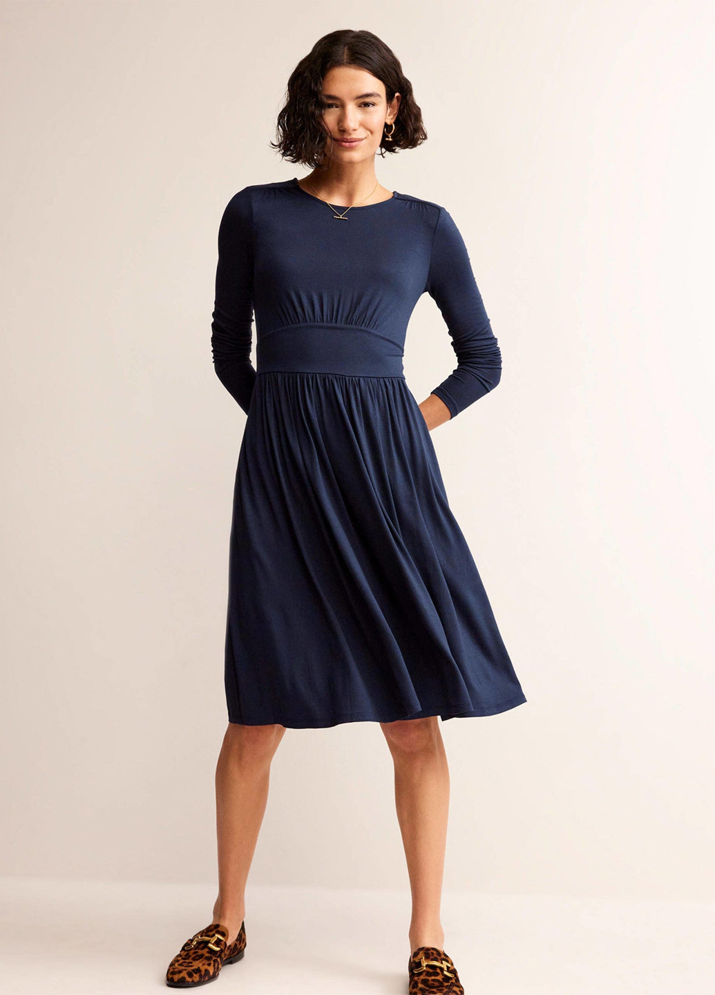 Темно-синя кежуал сукня кльош Boden однотонна