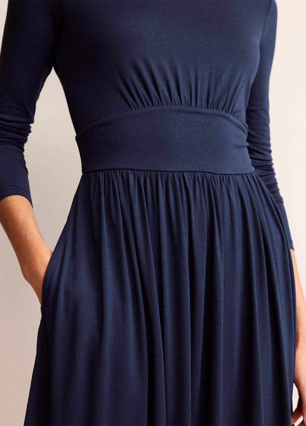 Темно-синя кежуал сукня кльош Boden однотонна