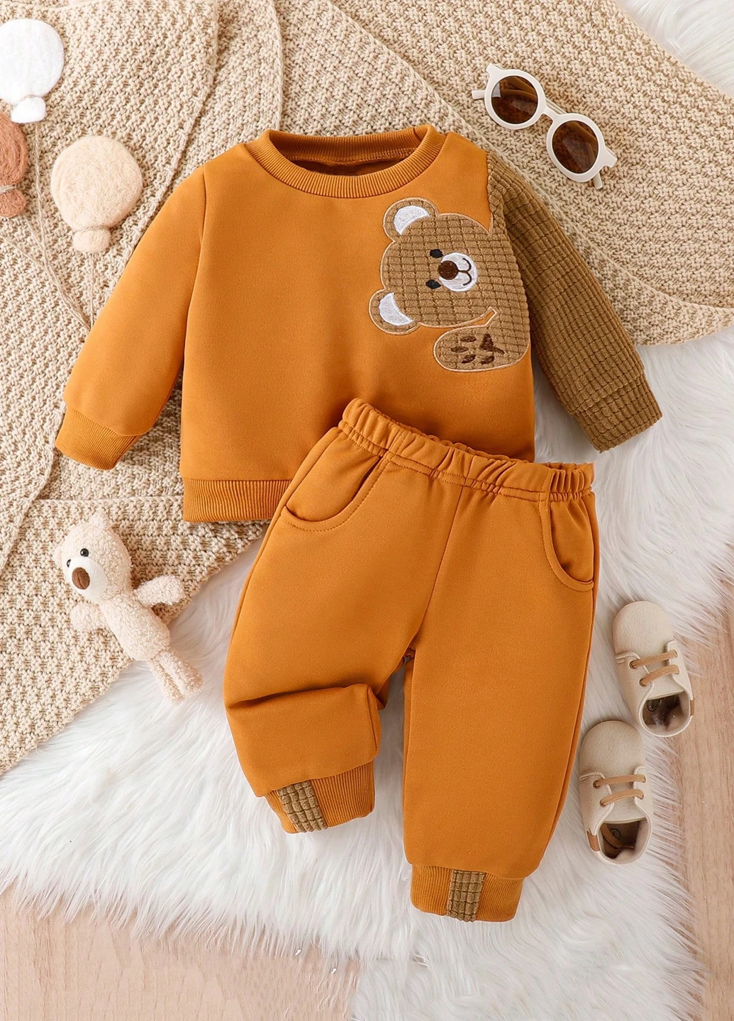 Світло-коричневий демісезонний костюм (світшот, штани) брючний SHEIN