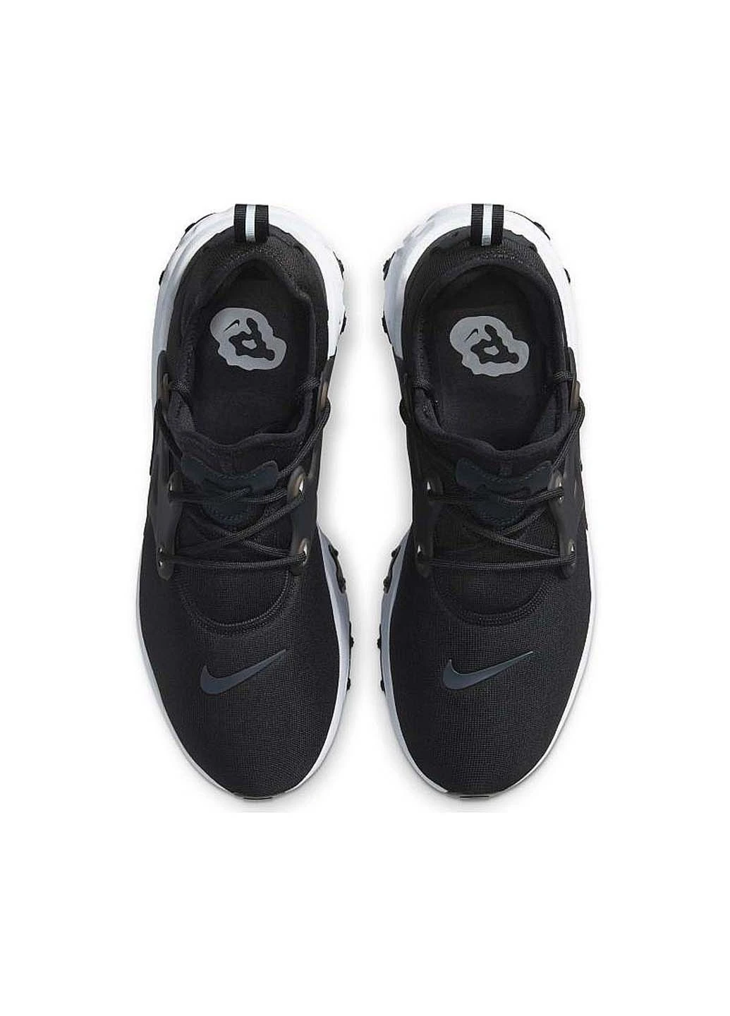 Черно-белые всесезонные кроссовки Nike