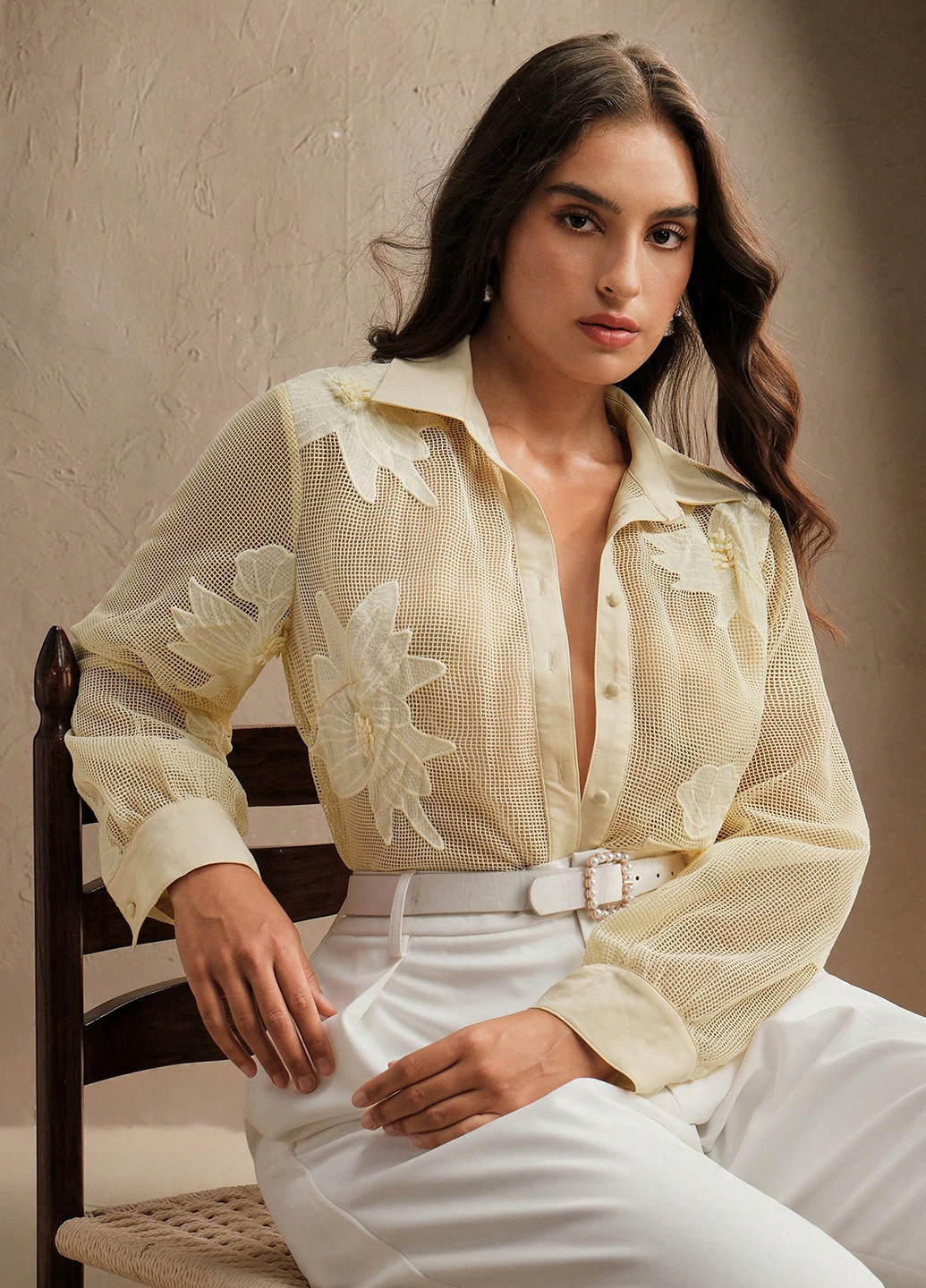 Светло-бежевая блуза SHEIN