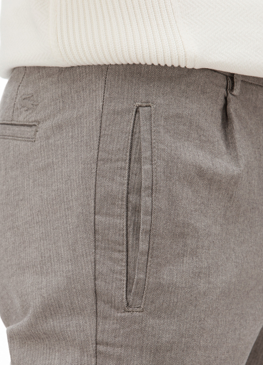 Серые кэжуал демисезонные зауженные брюки Lacoste