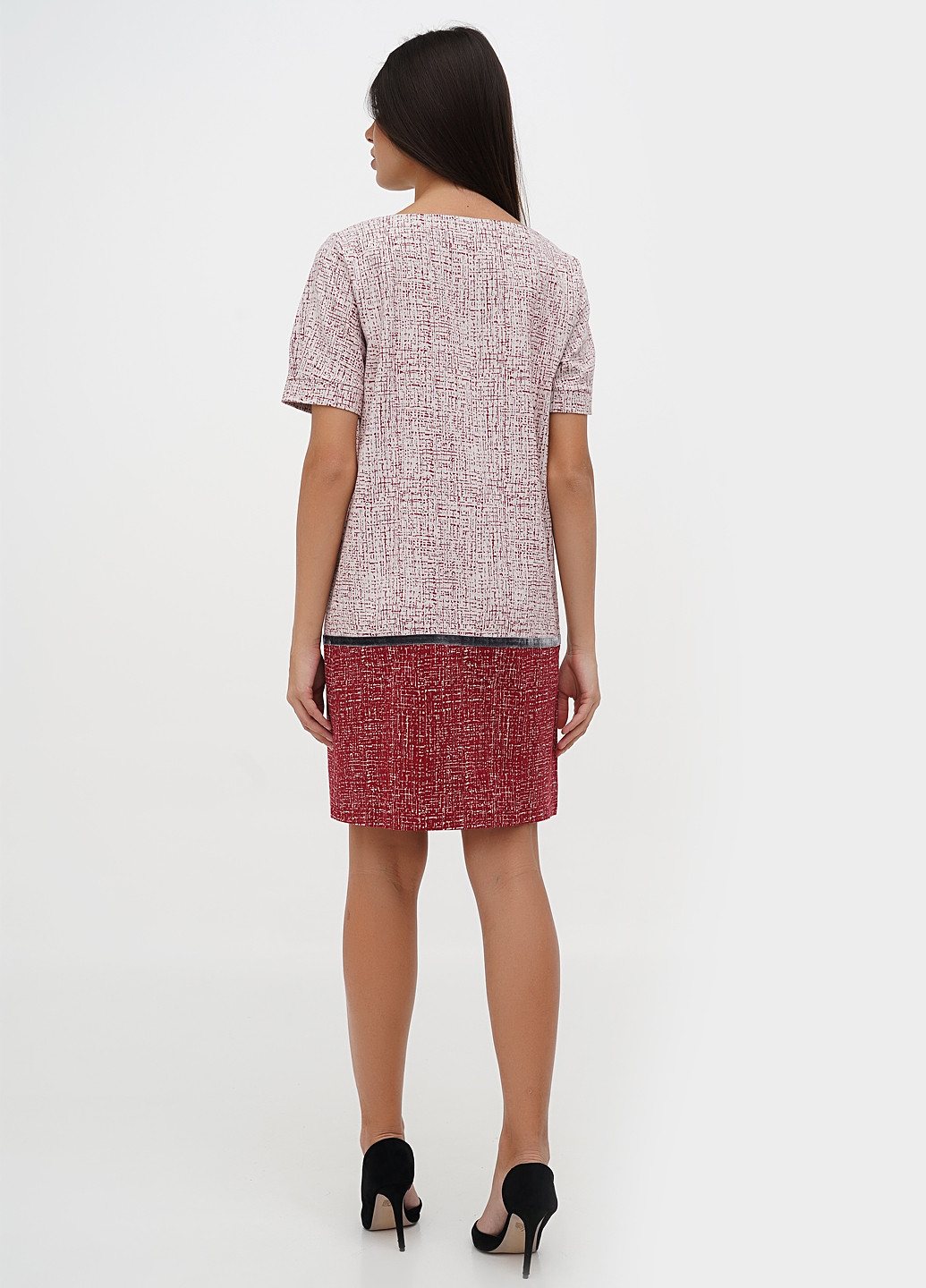 Бордова кежуал сукня Sassofono з абстрактним візерунком