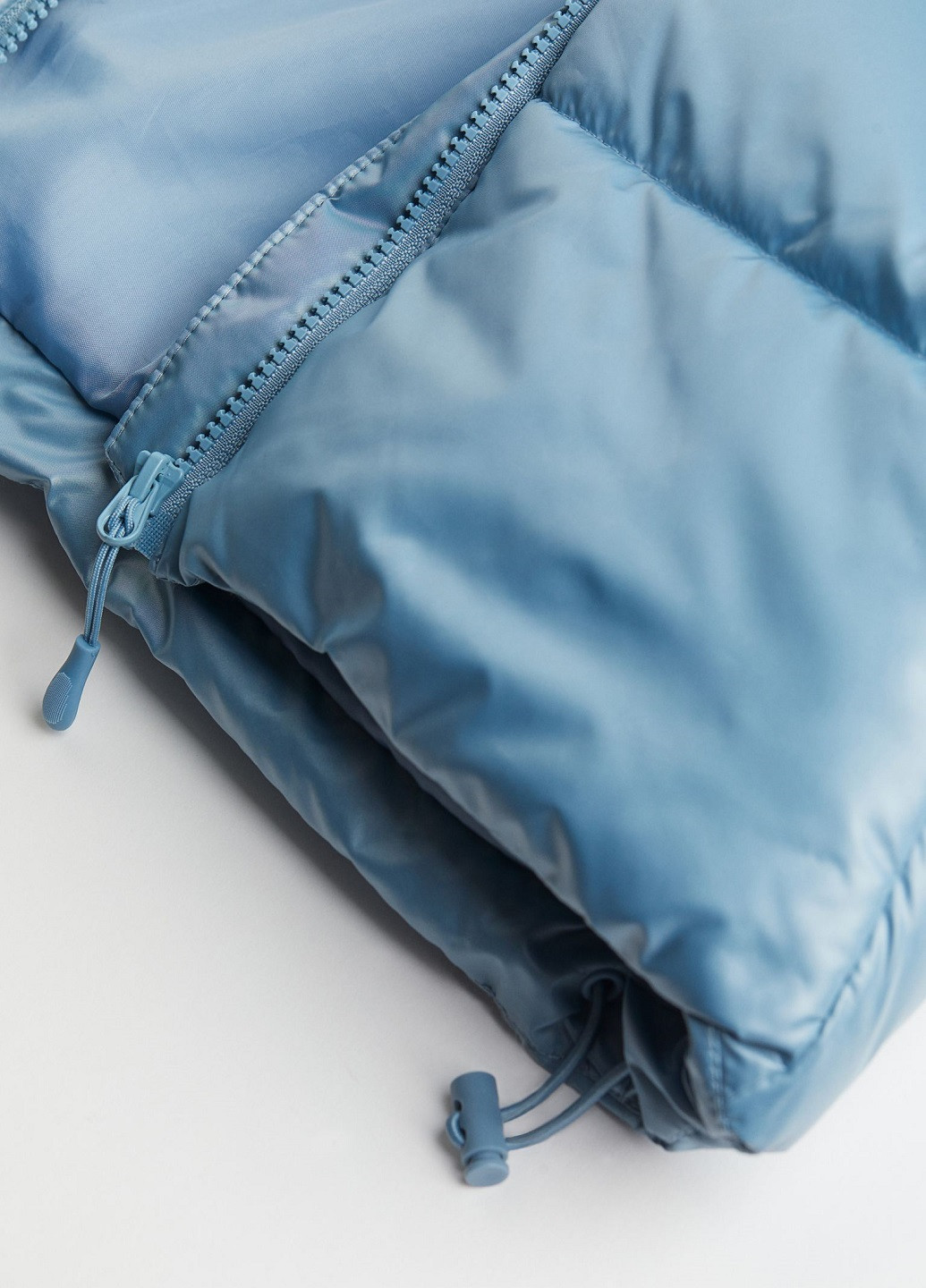 Голубая зимняя куртка H&M