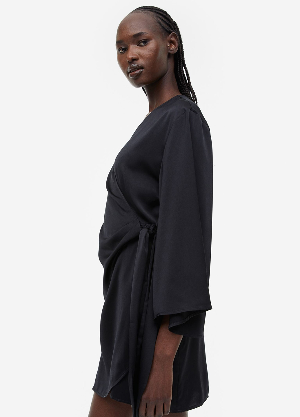 Чорна кежуал сукня на запах H&M однотонна