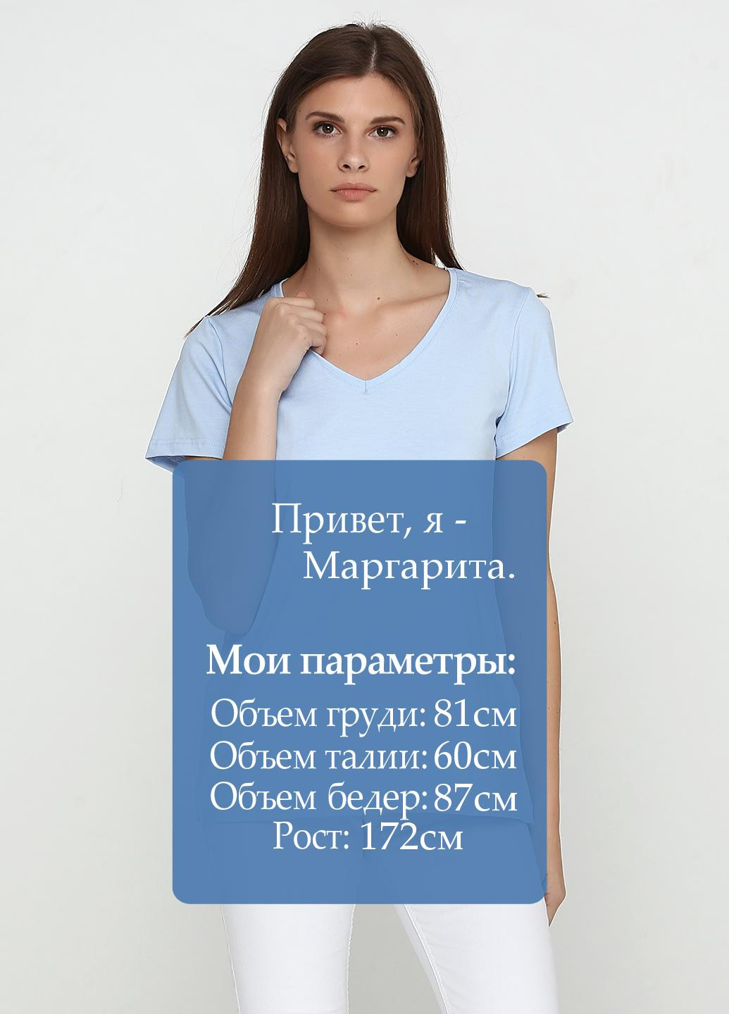 Светло-голубая летняя футболка MAKSYMIV