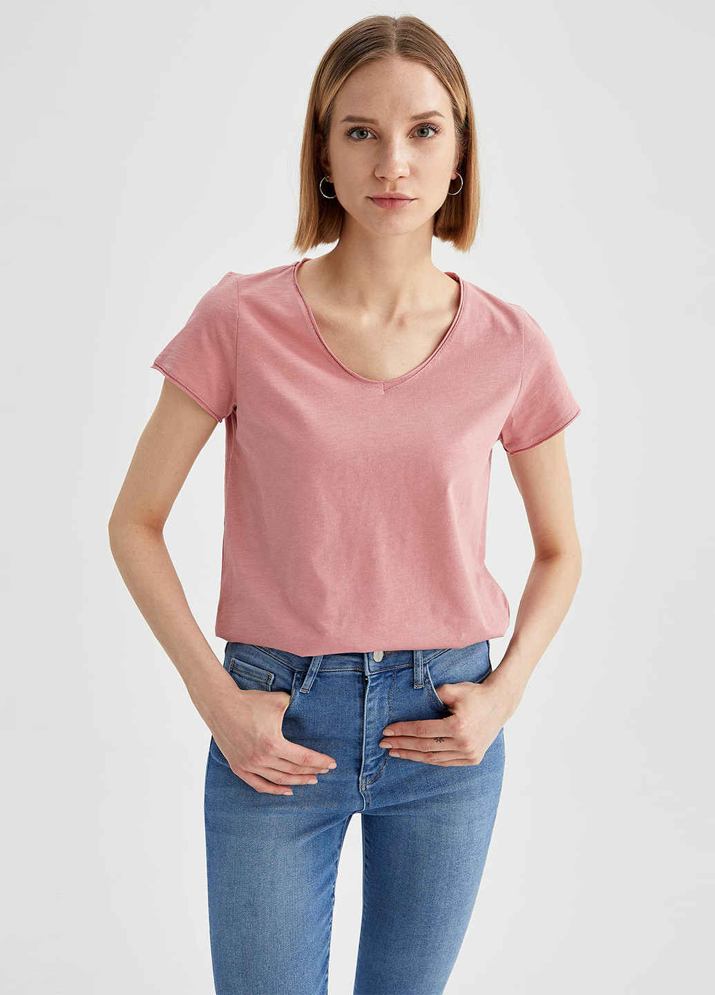Розовая летняя футболка DeFacto