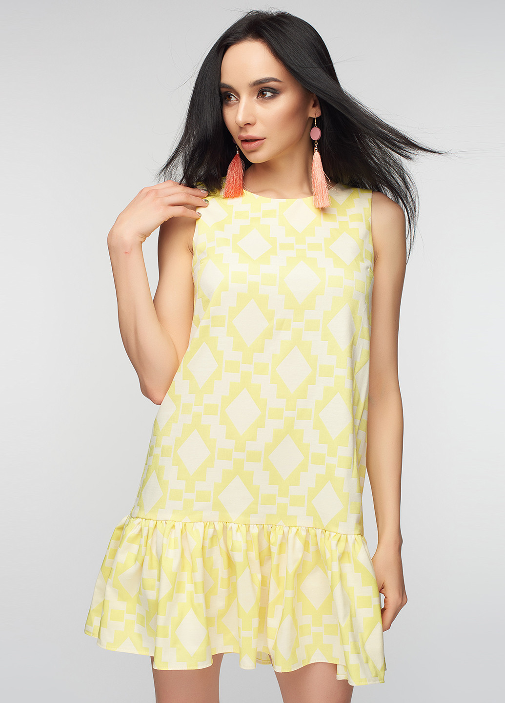 Желтое кэжуал платье deSHURA с геометрическим узором