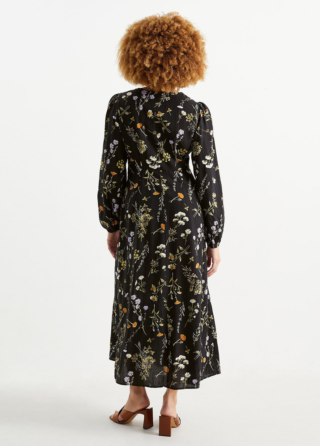 Черное кэжуал платье а-силуэт C&A с цветочным принтом