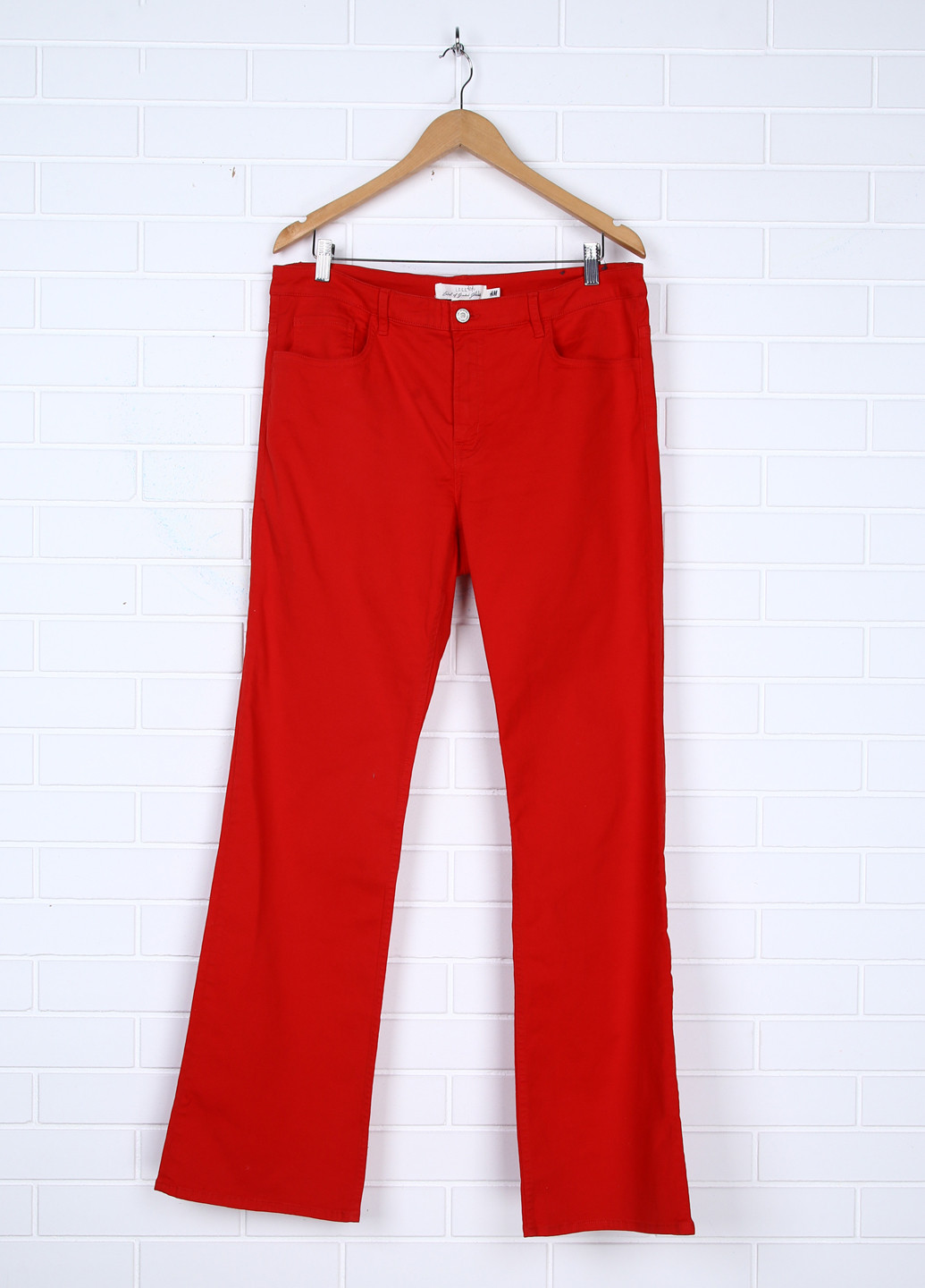 Красные джинсовые демисезонные брюки H&M
