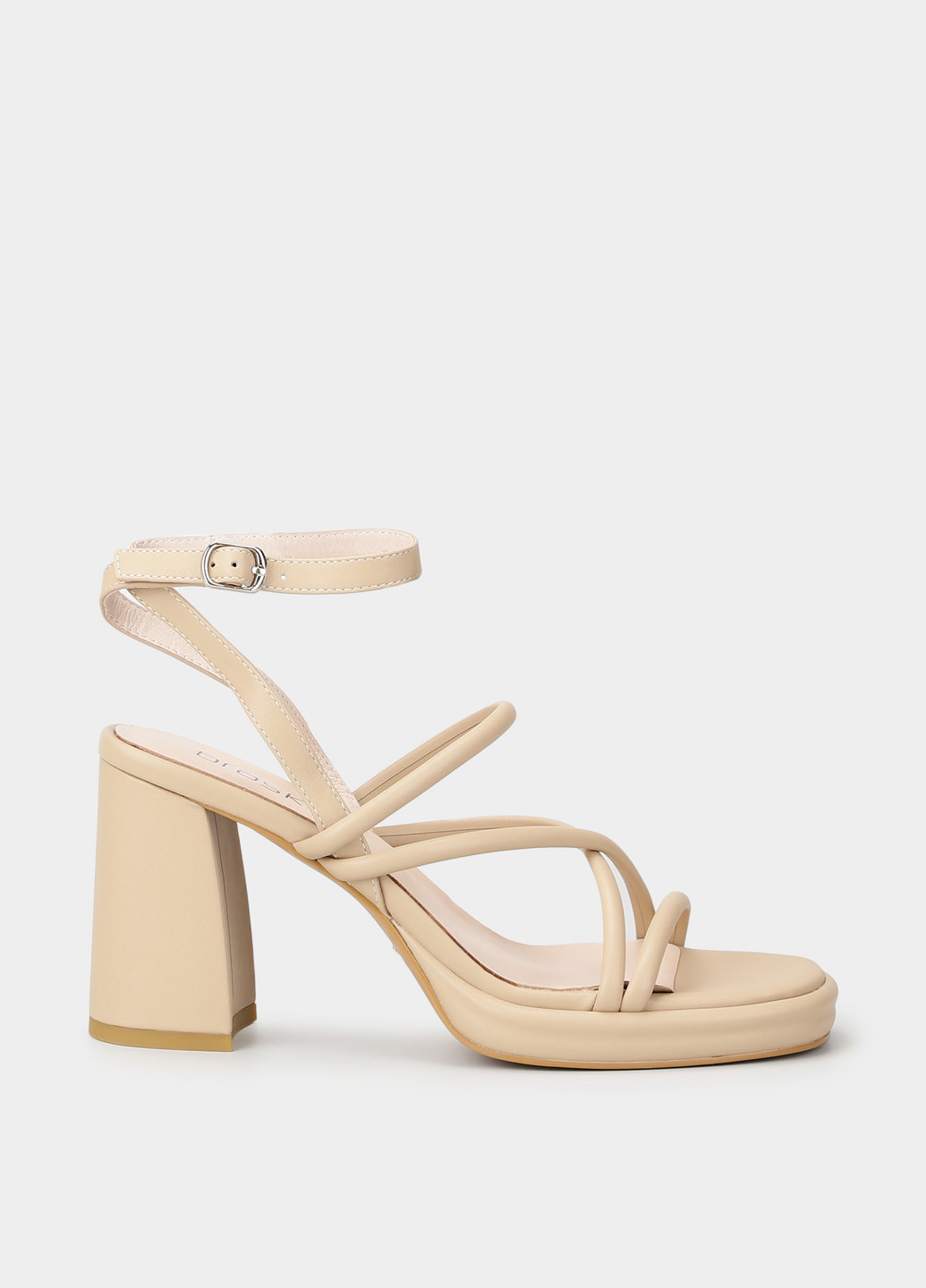 Бежевые босоножки Braska с ремешком плетение