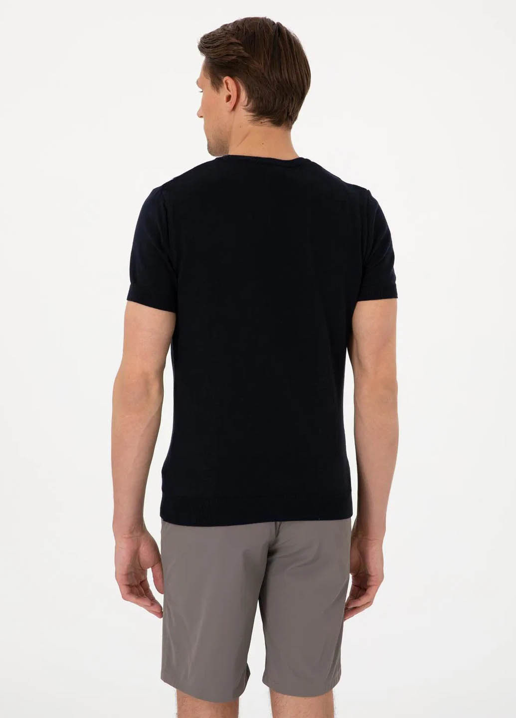 Темно-синяя футболка Pierre Cardin