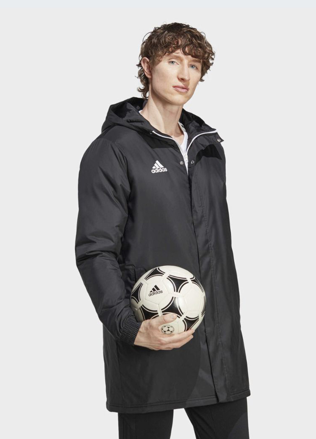 Черная демисезонная куртка adidas ENTRADA 22