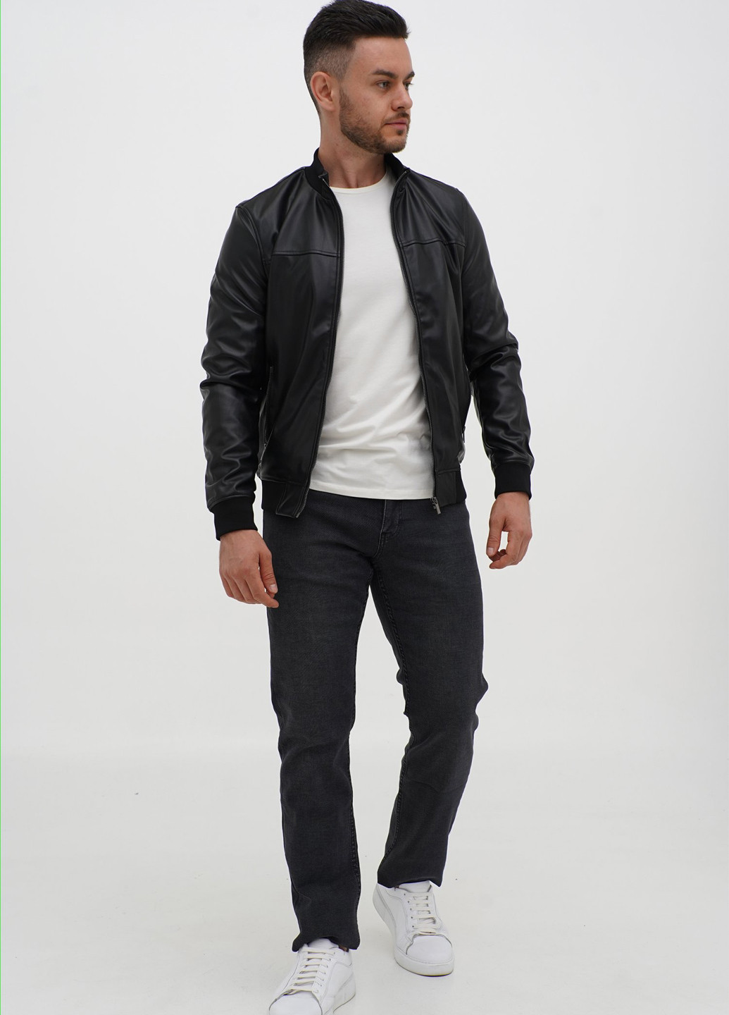 Черная демисезонная куртка Trend Collection