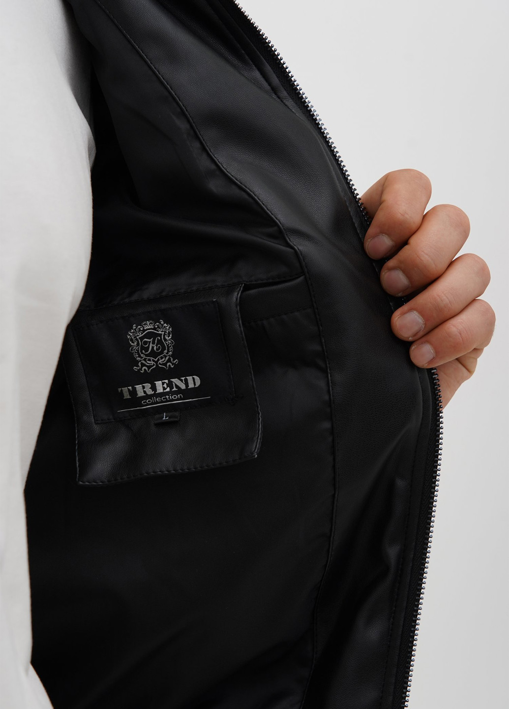 Черная демисезонная куртка Trend Collection