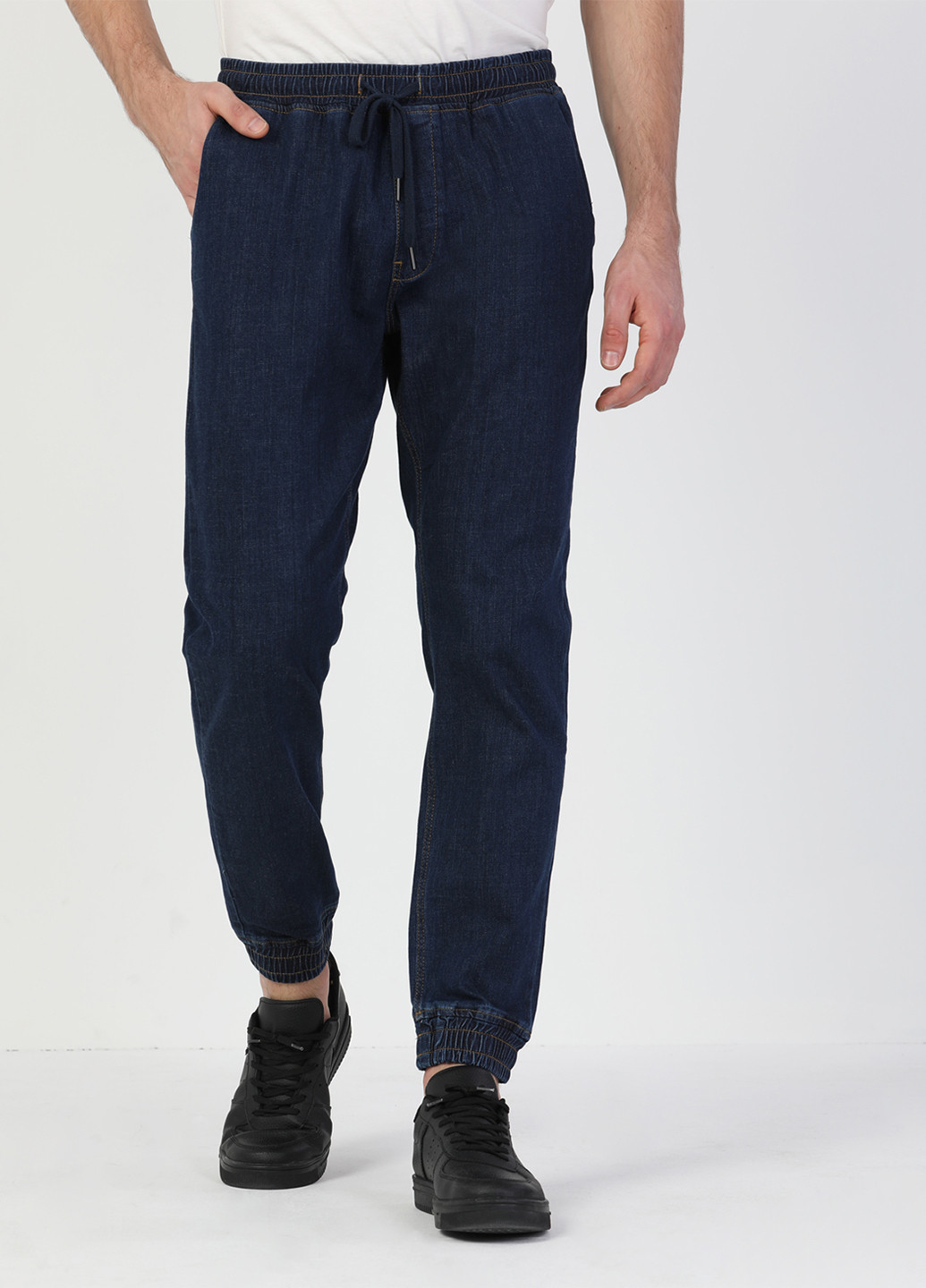Темно-синие джинсовые демисезонные джоггеры брюки Colin's