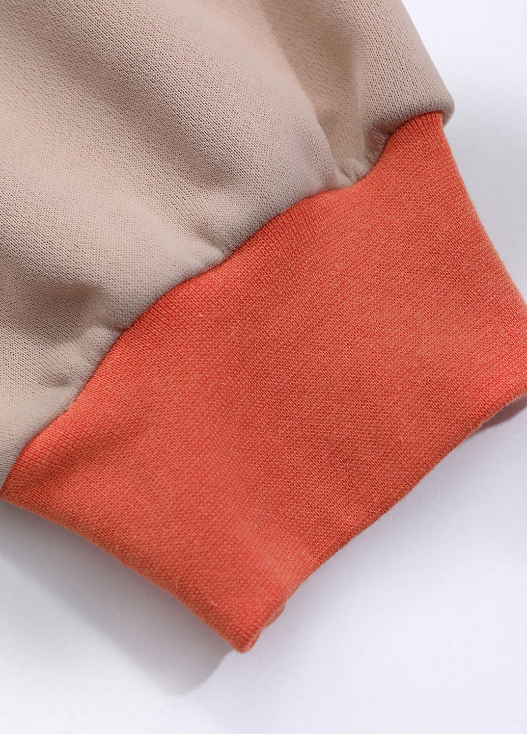 Бежевий світшот SHEIN однотонний без декору (340699850)