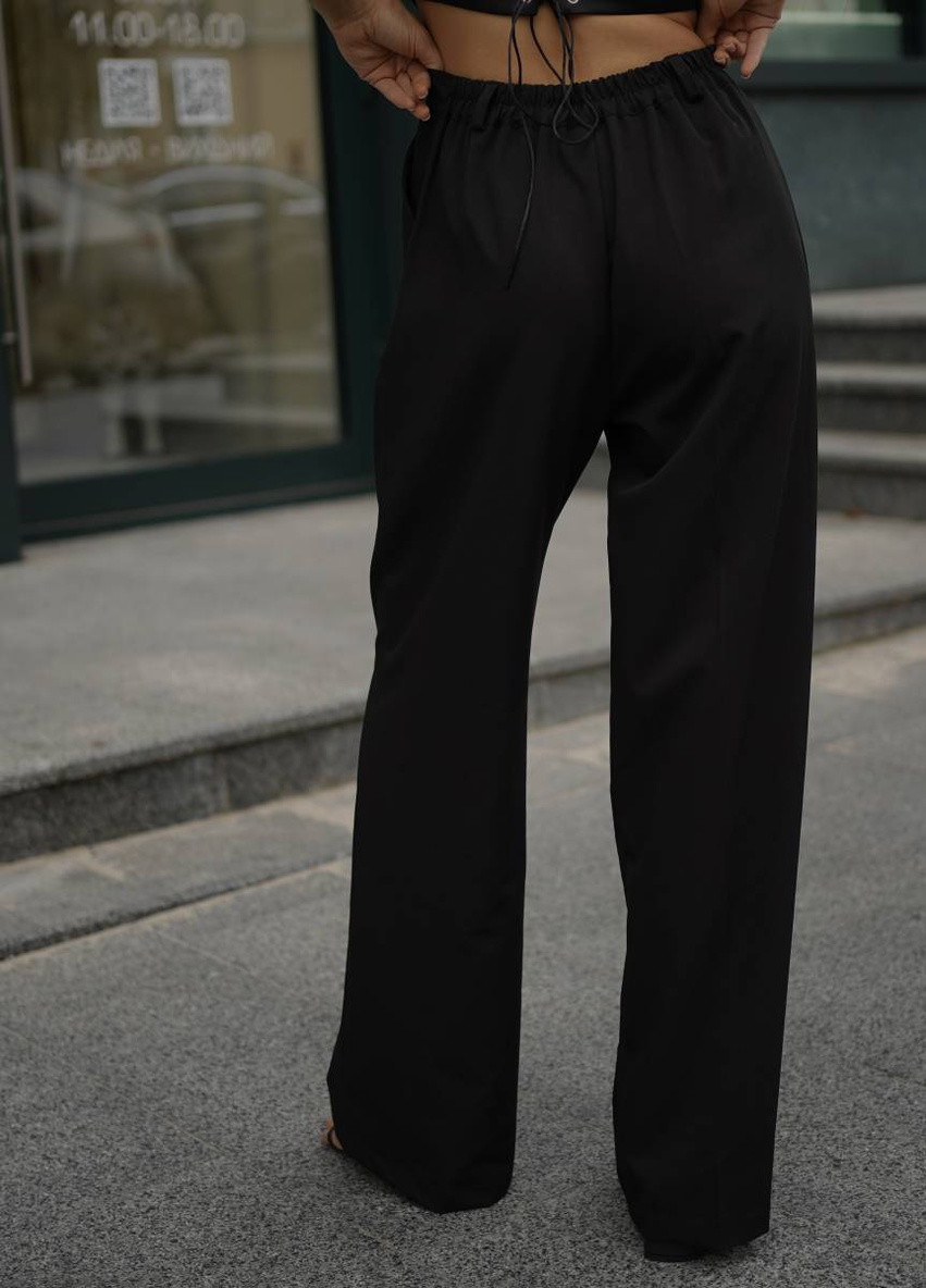 Черные классические демисезонные брюки Ромашка