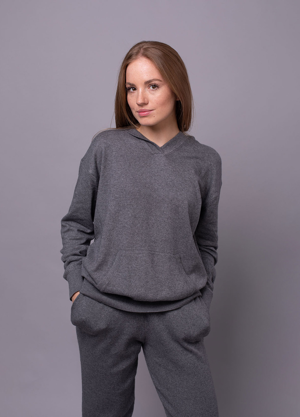 Серый демисезонный свитер Viviami