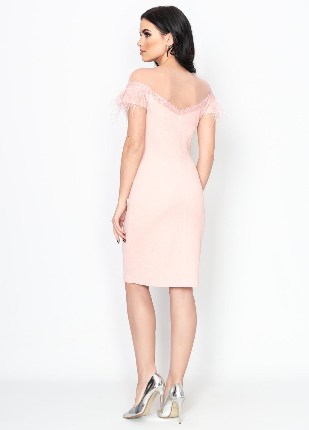 Бледно-розовое коктейльное платье короткое Seam однотонное