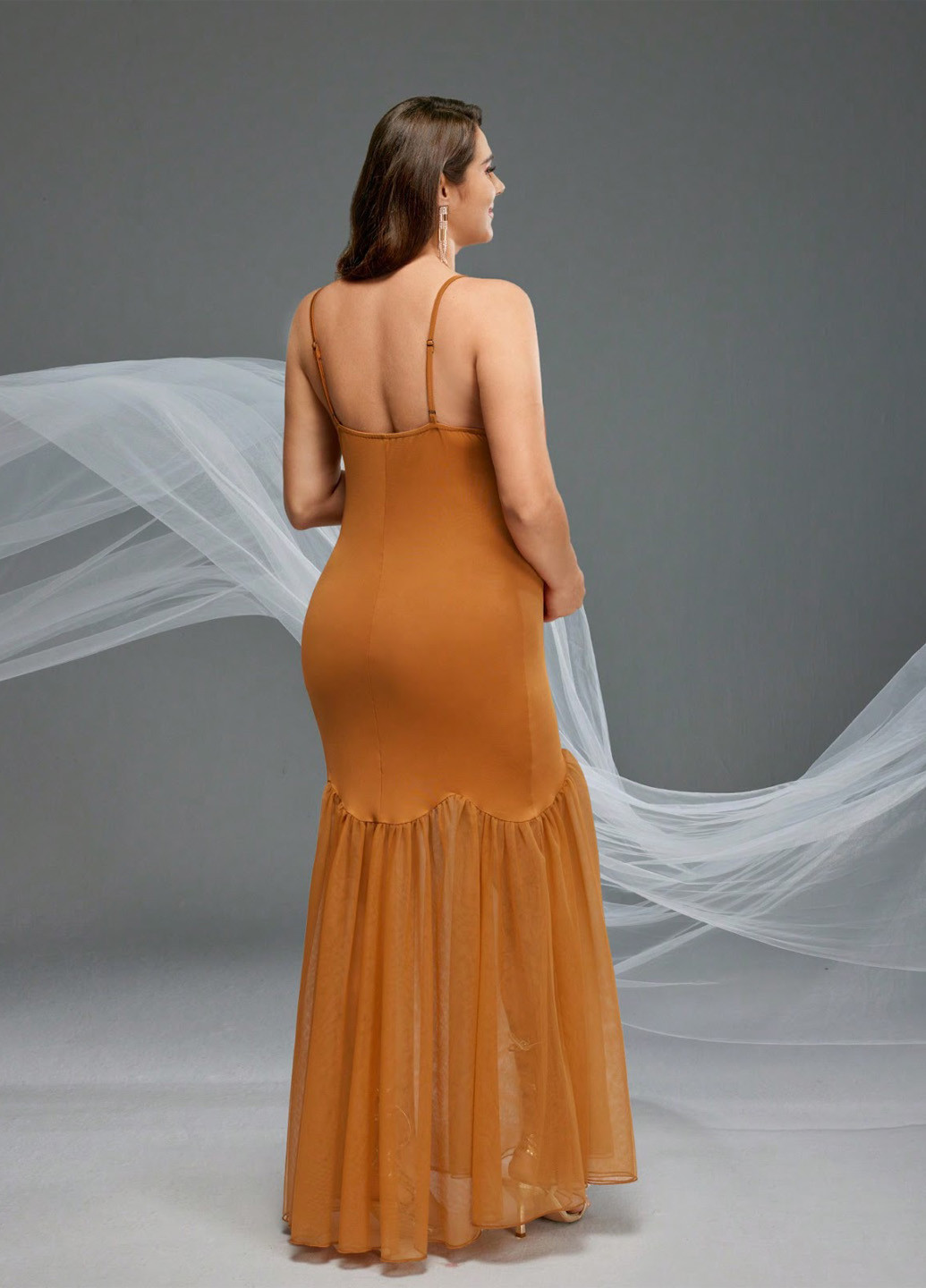 Светло-коричневое вечернее, праздничный платье для беременных с открытыми плечами SHEIN однотонное