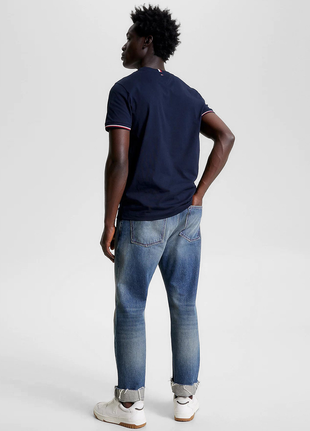 Темно-синя футболка Tommy Hilfiger