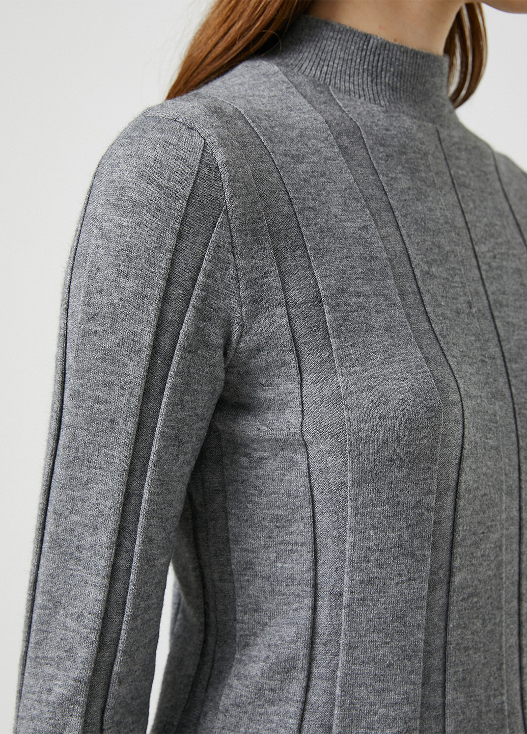 Сірий демісезонний светр KOTON
