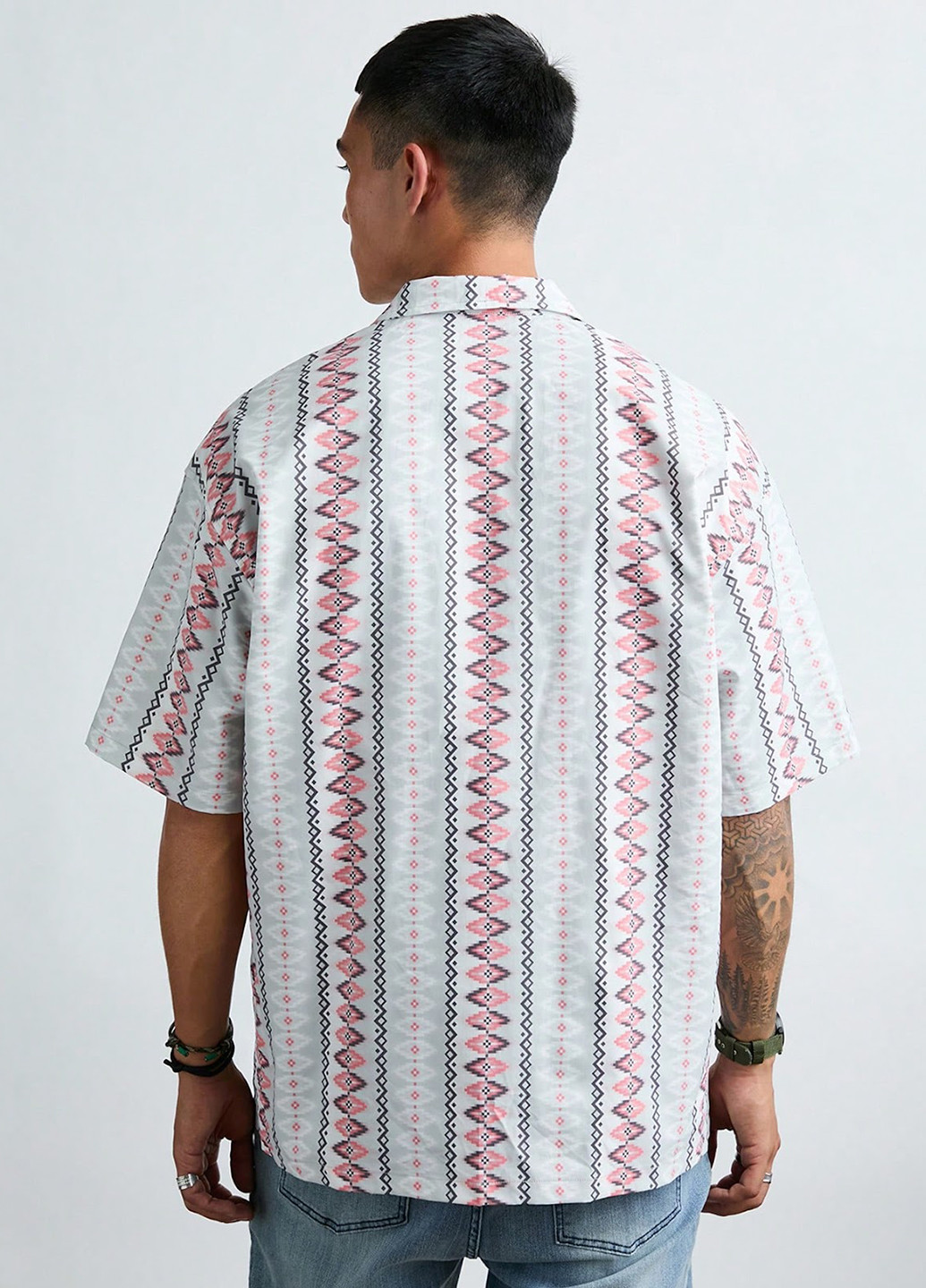 Цветная кэжуал рубашка с геометрическим узором SHEIN