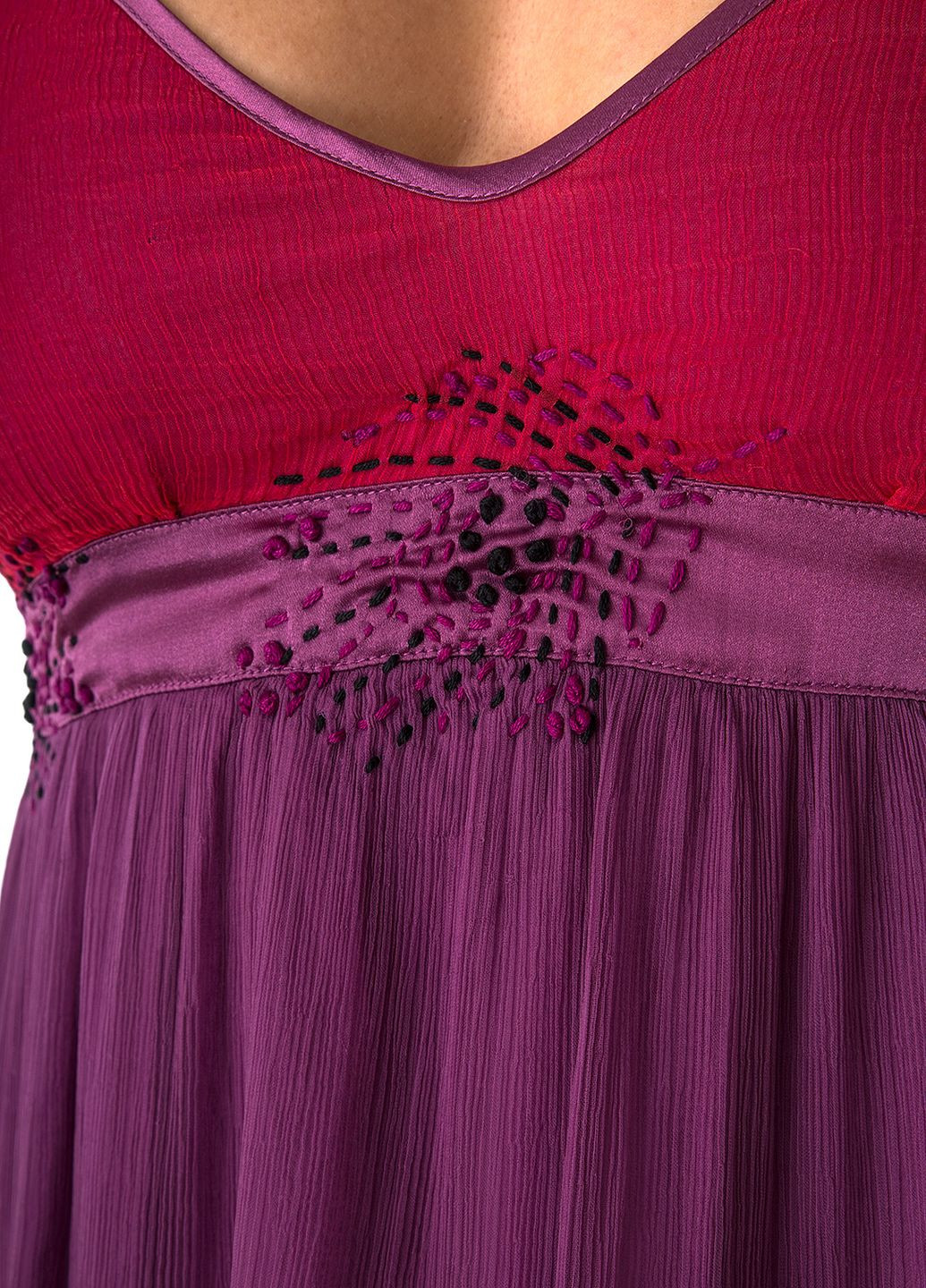 Бордовое кэжуал платье Miss Miss однотонное