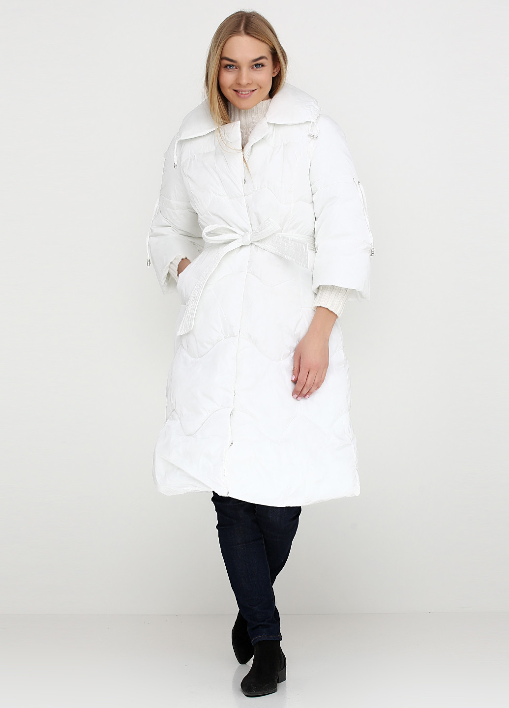 Белая зимняя куртка Monte Cervino