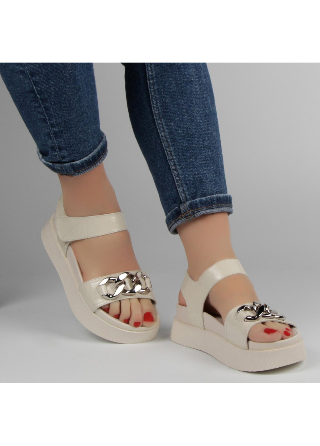 Бежевые женские босоножки 197928, бежевый, 36, 2999860524444 Buts на липучке