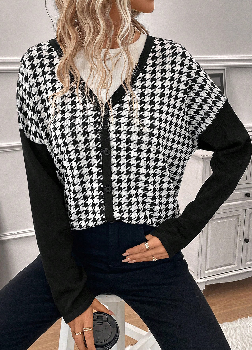 Черно-белый демисезонный пуловер пуловер SHEIN