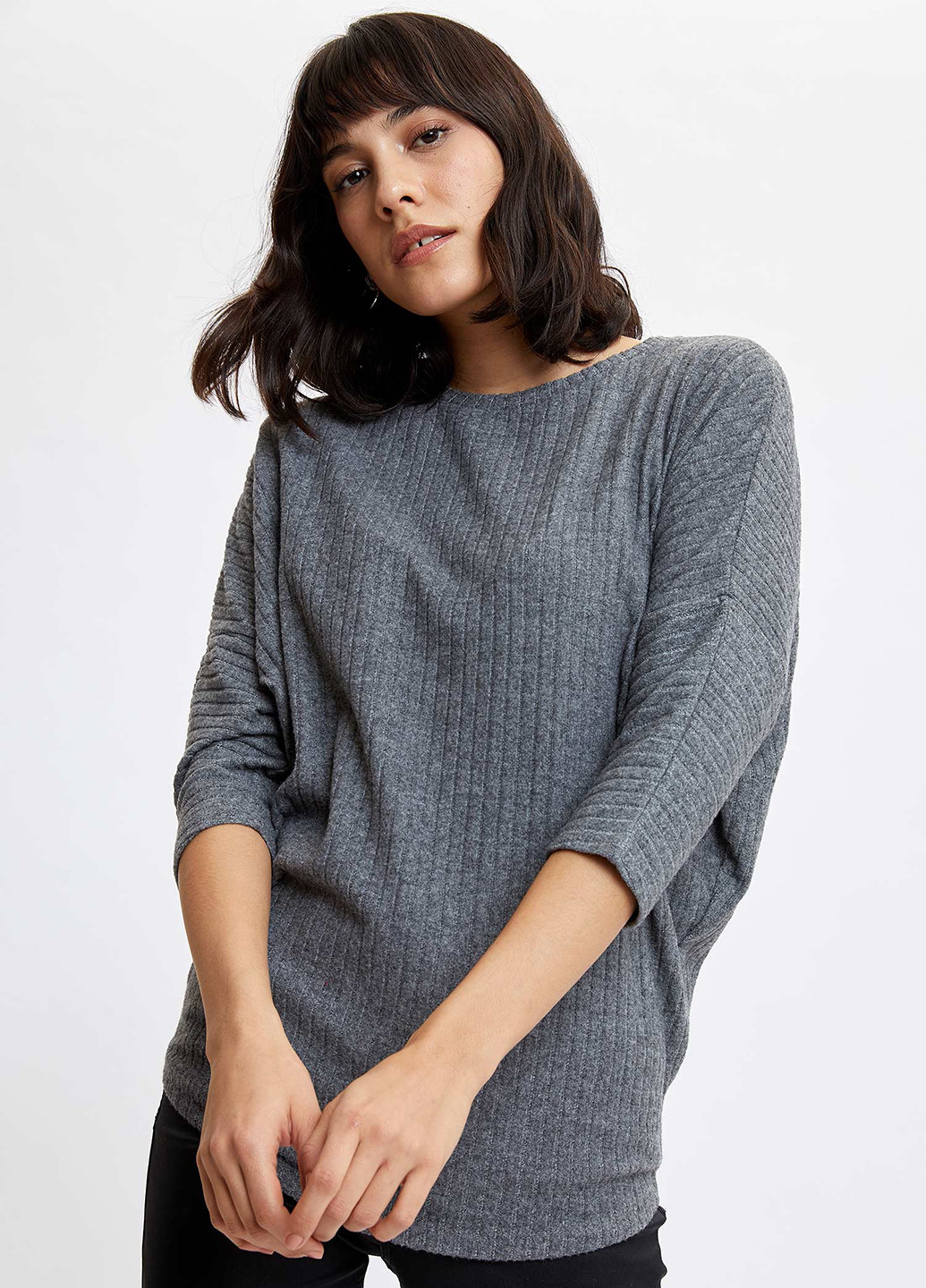 Светло-серый демисезонный свитер DeFacto