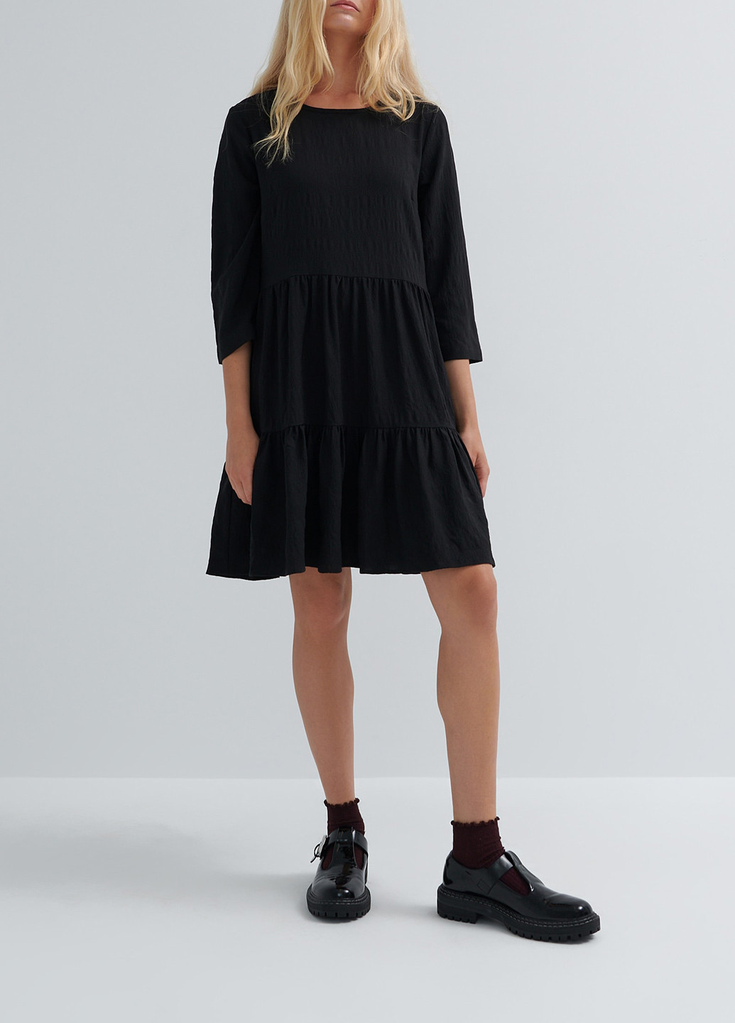 Чорна кежуал сукня кльош House однотонна