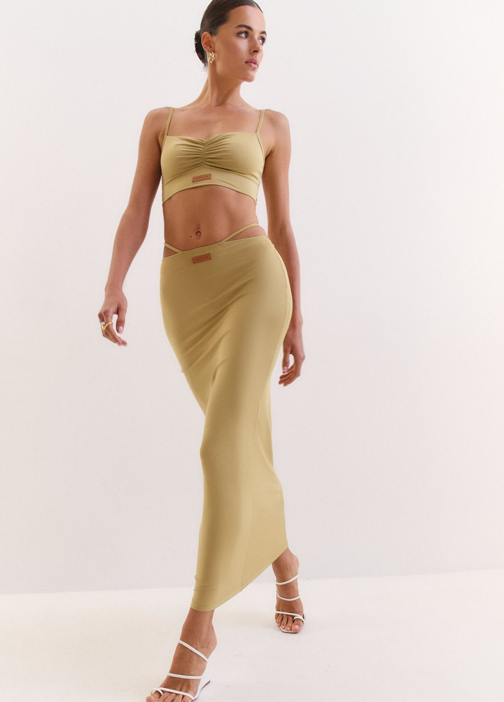 Оливковый летний комплект (топ, юбка) Gepur