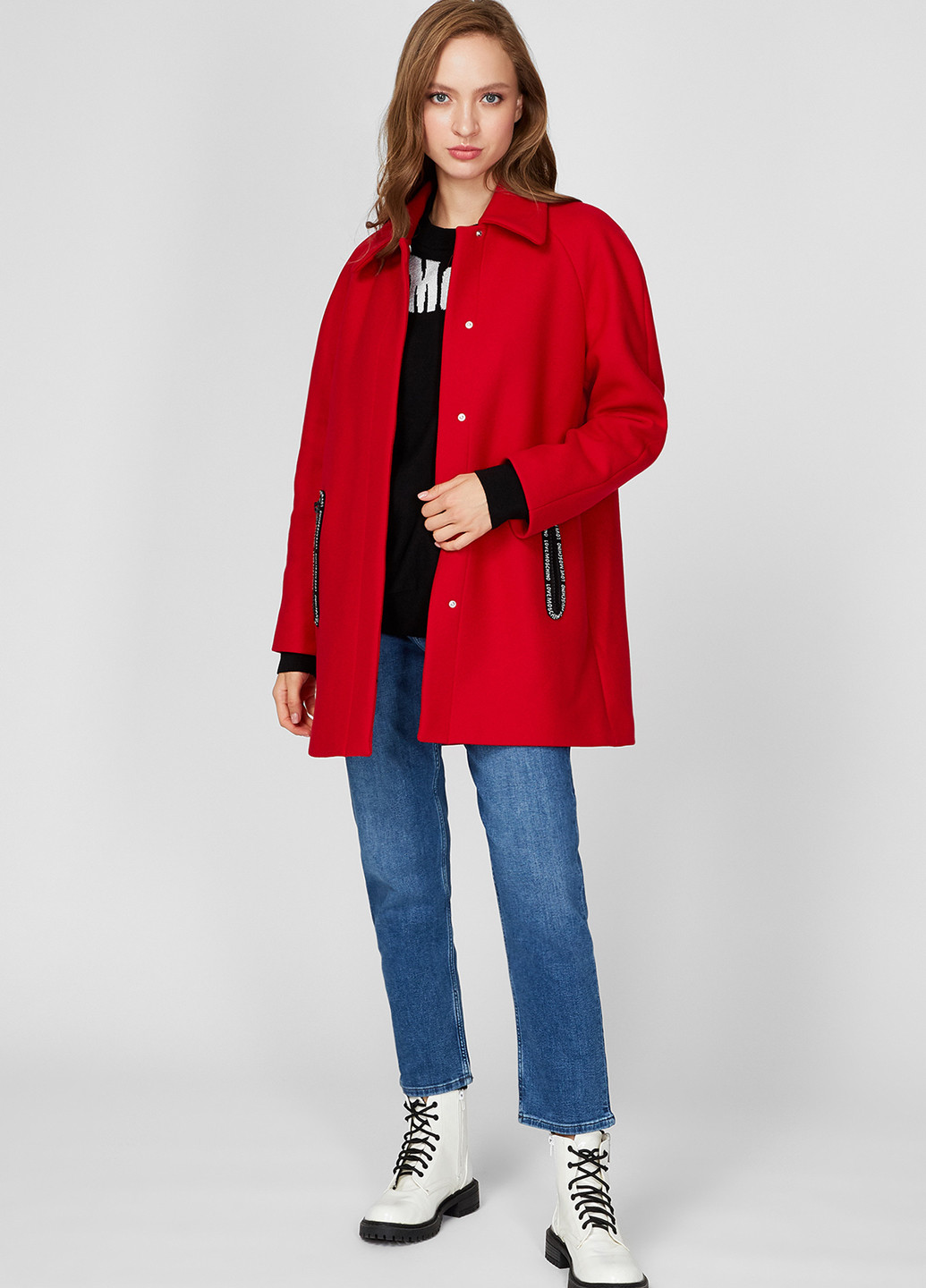 Красное демисезонное Пальто однобортное Love Moschino