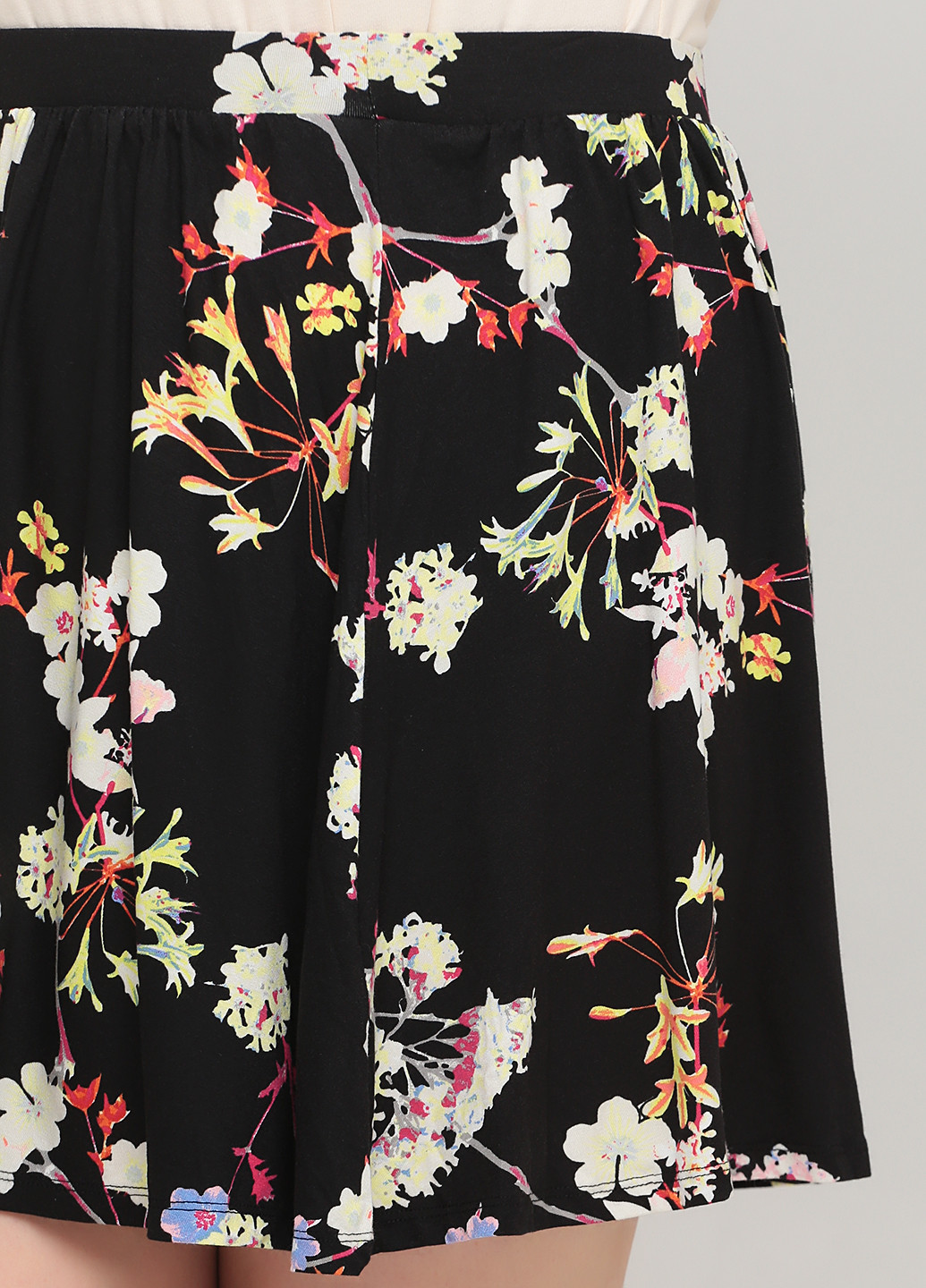 Черная кэжуал цветочной расцветки юбка F&F клешированная
