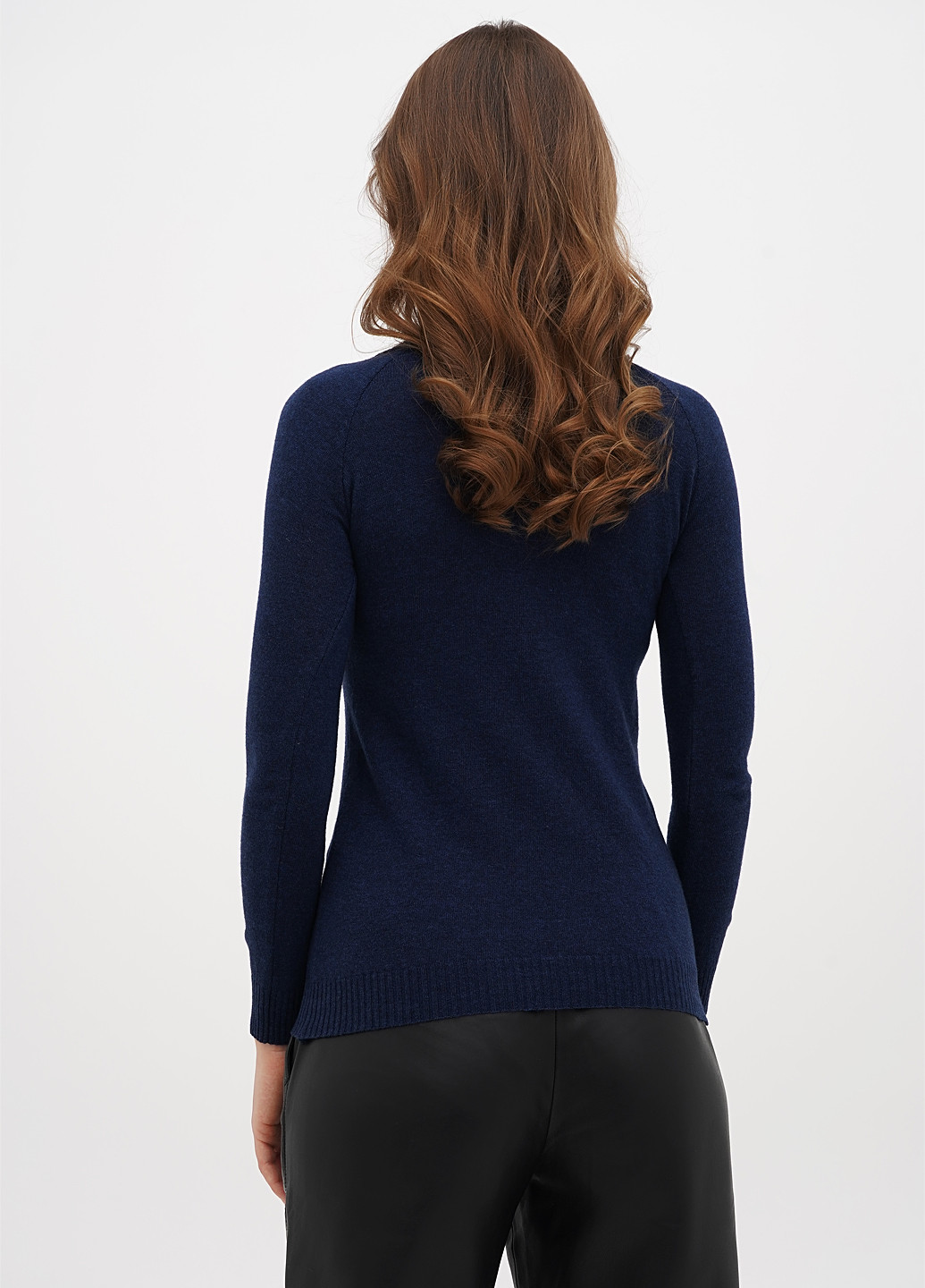 Темно-синій демісезонний светр Sassofono