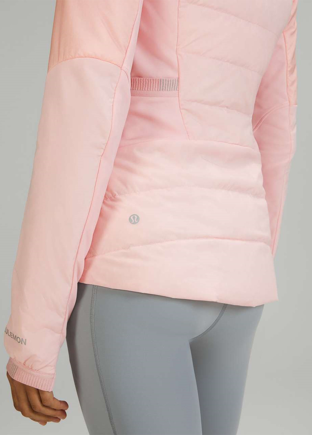 Пудровий демісезонний Пуховик Lululemon Athletica