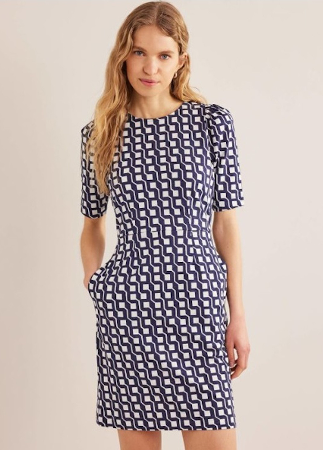 Комбинированное кэжуал платье футляр Boden с абстрактным узором