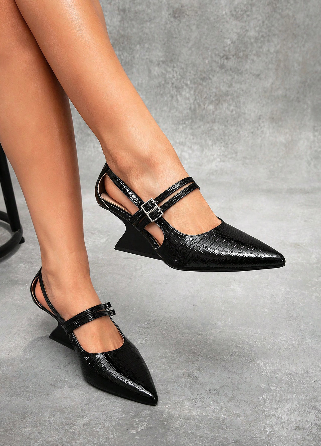 SHEIN Туфли черный з искусственная кожа, полиуретан, китай — демисезон (345181517)