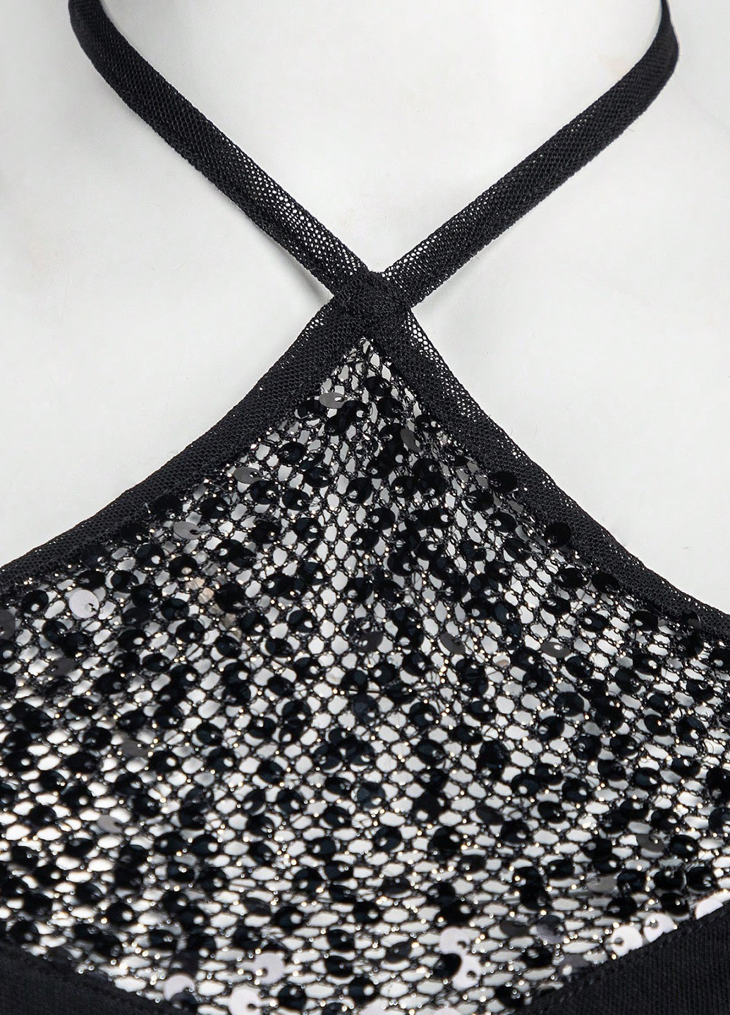 Черное коктейльное платье с открытой спиной SHEIN однотонное