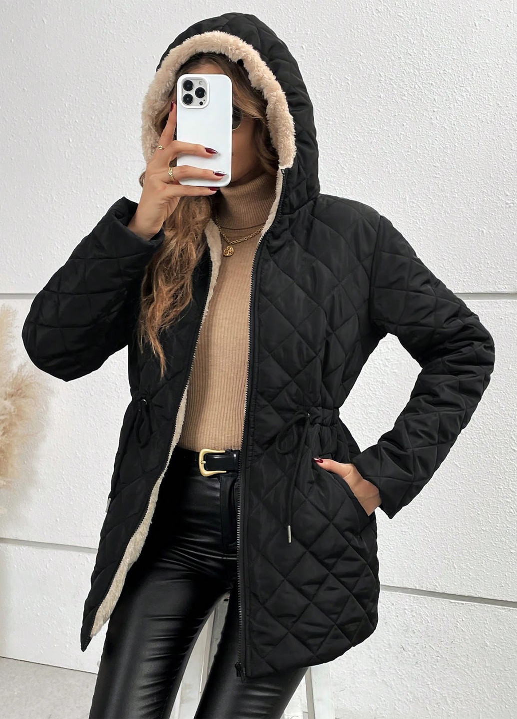 Черная демисезонная куртка SHEIN