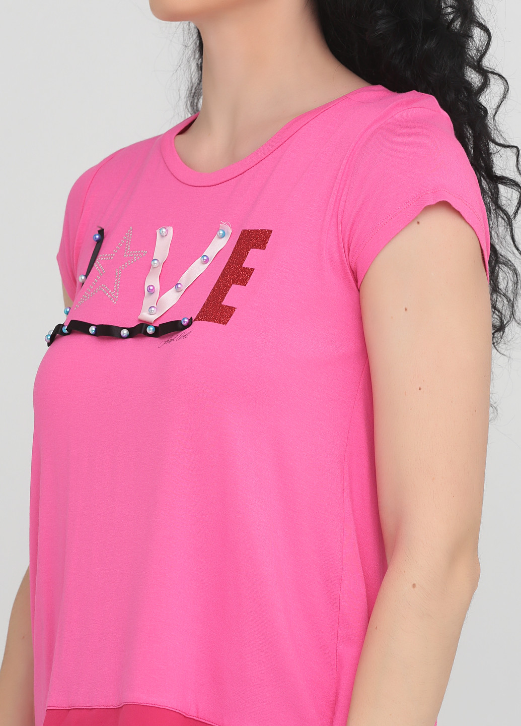 Розовая летняя футболка Sarah Chole