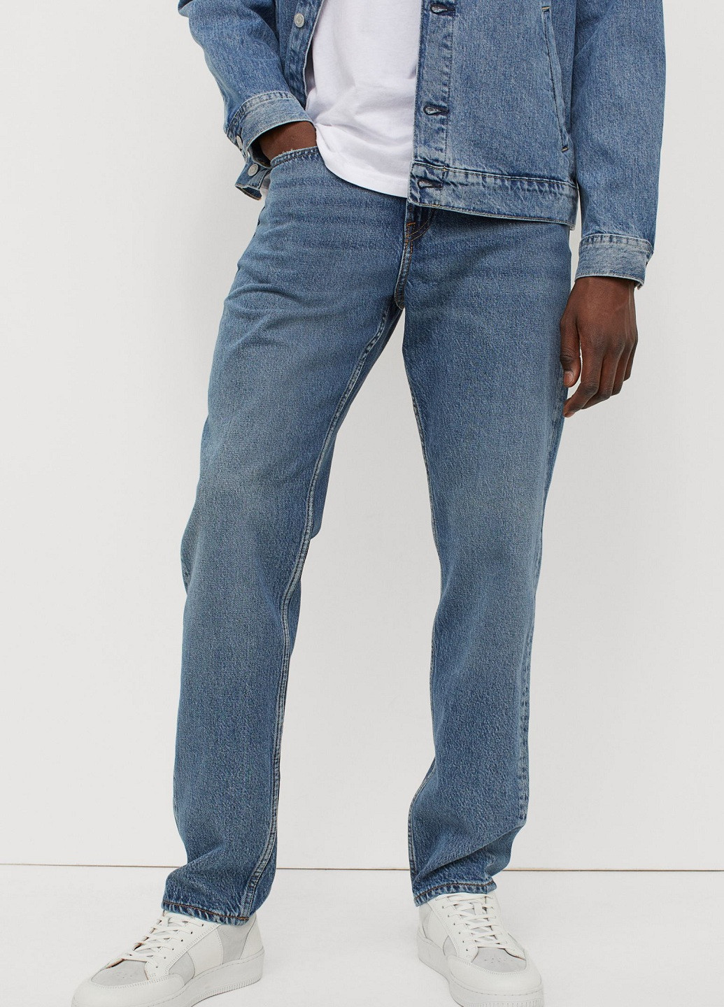 Синие демисезонные джинсы H&M