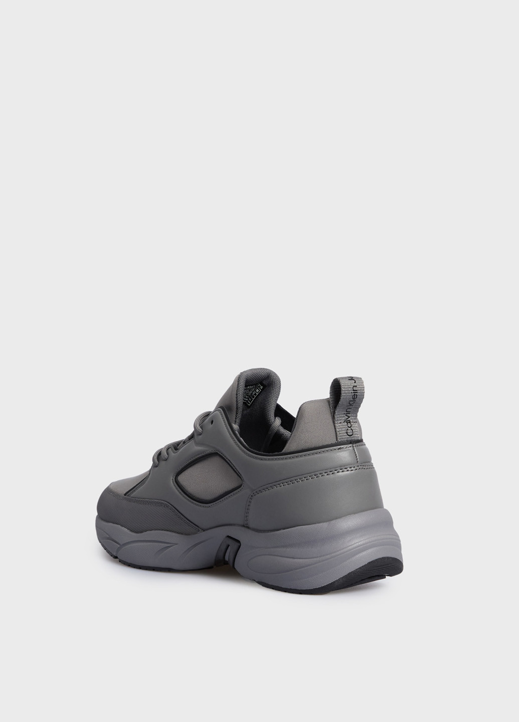 Серые всесезонные кроссовки Calvin Klein Jeans