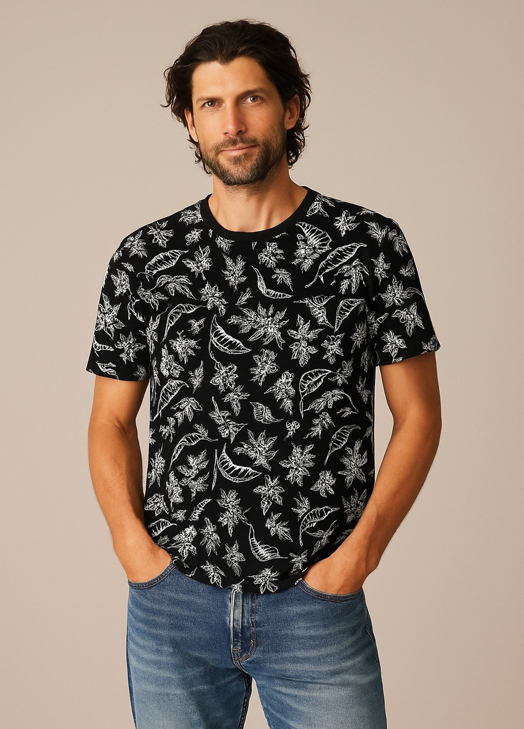 Чорно-біла футболка Label