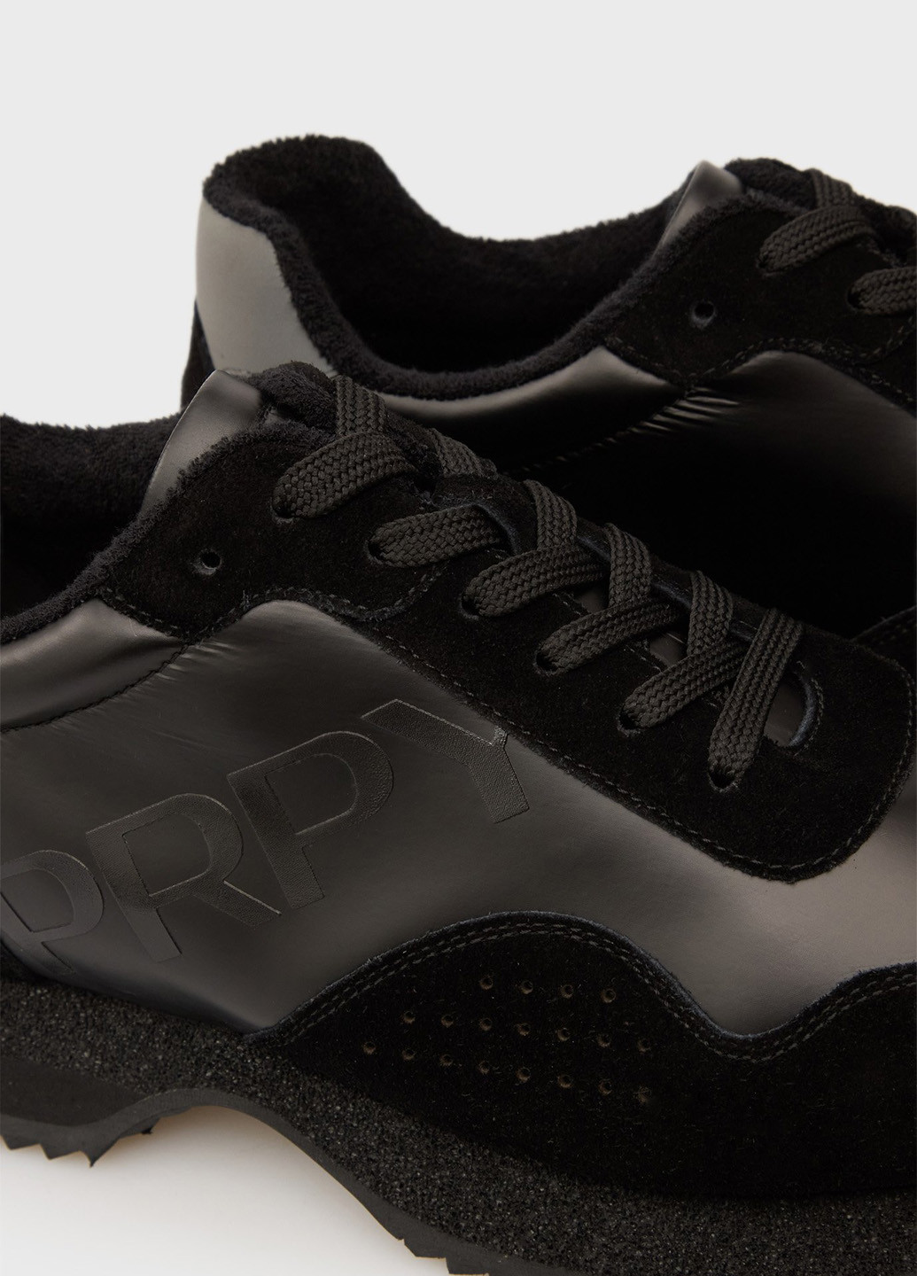 Чорні всесезон кросівки PRPY