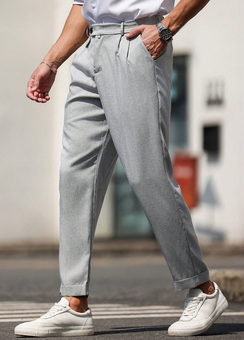 Светло-серые классические, кэжуал демисезонные зауженные брюки SHEIN