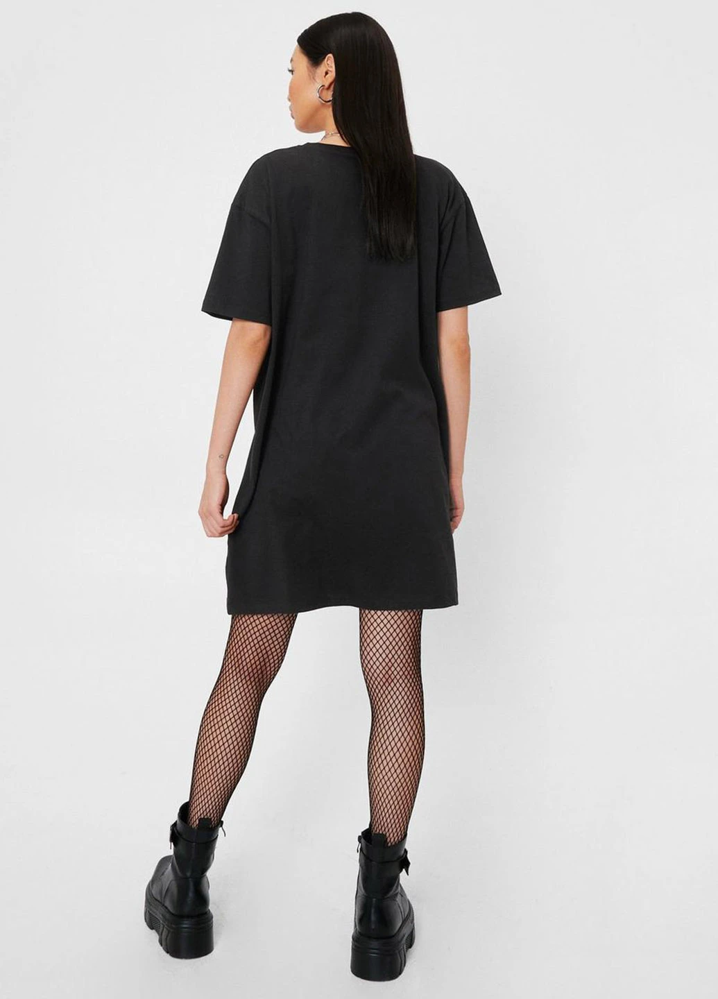 Черное кэжуал платье платье-футболка Nasty Gal с рисунком